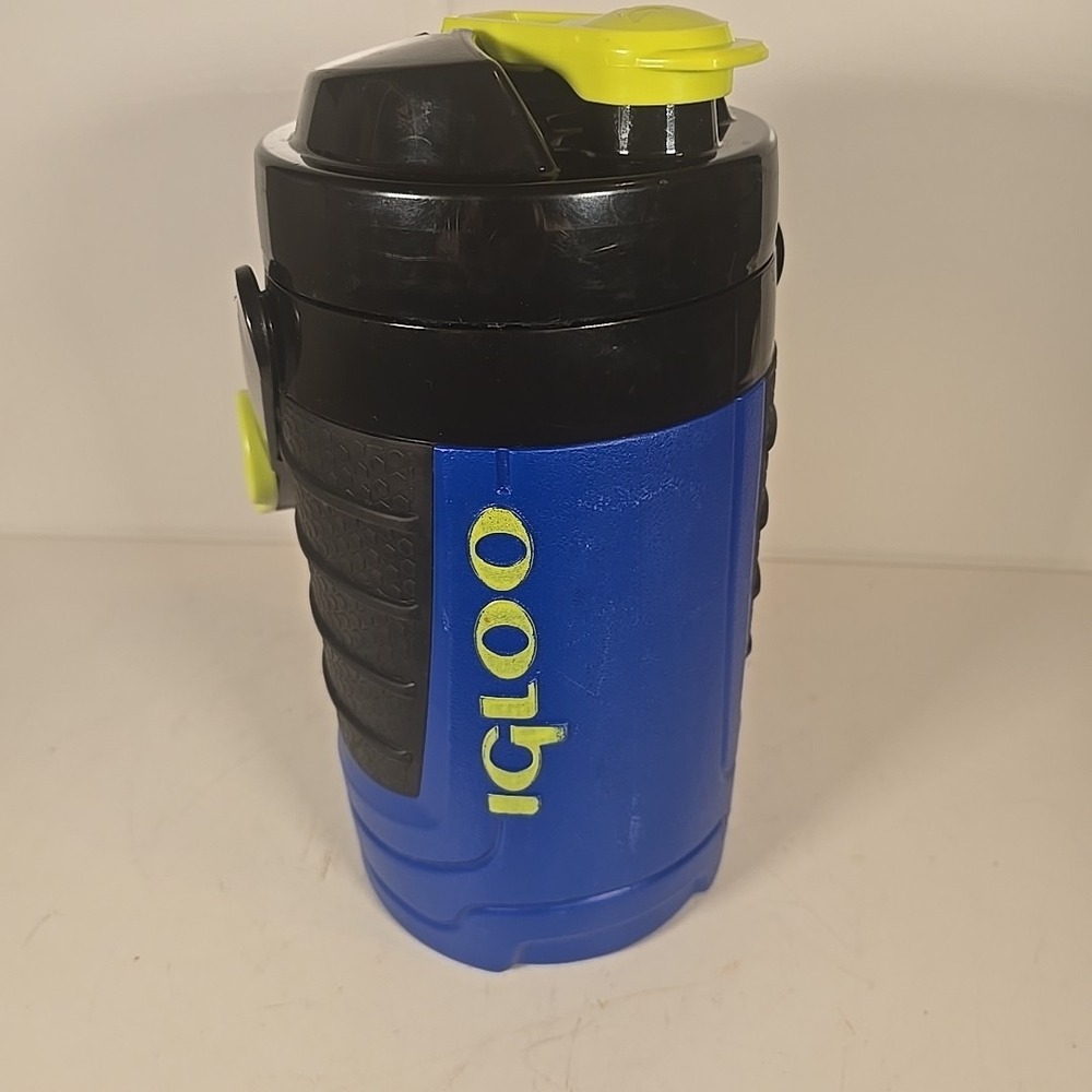 IGLOO Proformance 1 qt. Water Jug - Black/Yellow/Blue